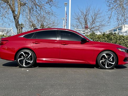 Used 2022 Honda Accord Sport image 3