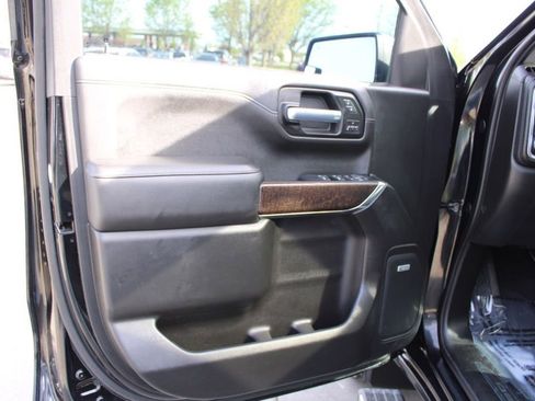 Used 2019 GMC Sierra 1500 Denali w/ Denali Ultimate Package image 18