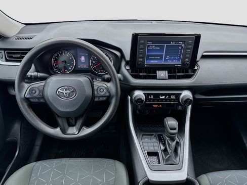 Used 2021 Toyota RAV4 XLE image 14