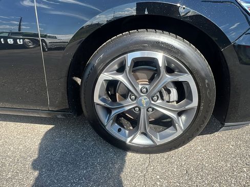 Used 2020 Chevrolet Malibu LT image 9