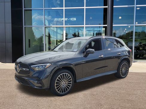 Used 2025 Mercedes-Benz GLC 300 image 7