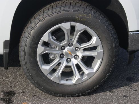 New 2026 Chevrolet Silverado 1500 LTZ w/ Technology Package image 9