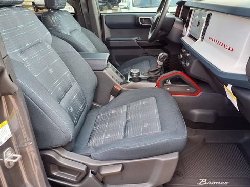Used 2025 Ford Bronco Heritage Edition AWD/4WD image 27
