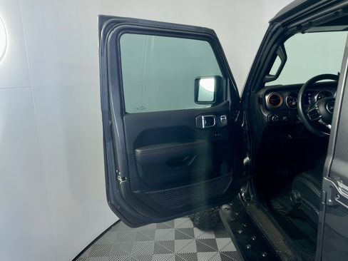 Certified 2023 Jeep Gladiator Mojave w/ LED Lighting Group AWD/4WD image 12