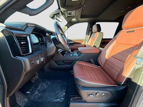 New 2026 GMC Sierra 2500 Denali Ultimate AWD/4WD image 18