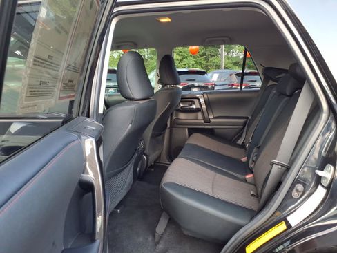 Certified 2024 Toyota 4Runner TRD Off-Road AWD/4WD image 16