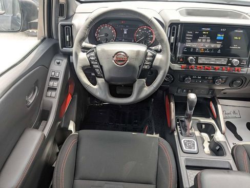 Used 2026 Nissan Frontier PRO-4X AWD/4WD image 16