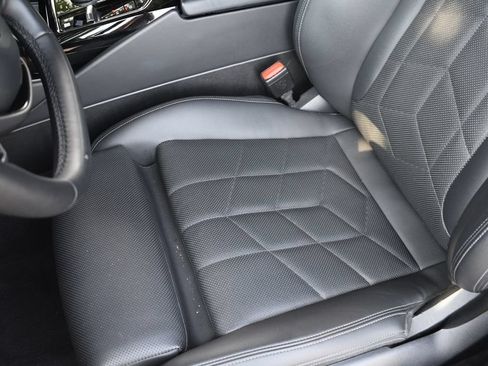 Used 2025 BMW 530i RWD image 10