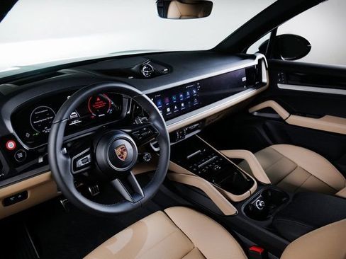 New 2026 Porsche Cayenne S AWD/4WD image 19