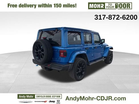 Used 2023 Jeep Wrangler Unlimited Sahara w/ Cold Weather Group image 7