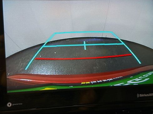 Used 2021 Toyota Corolla SE image 19