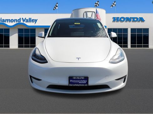 Used 2021 Tesla Model Y Long Range AWD/4WD image 2