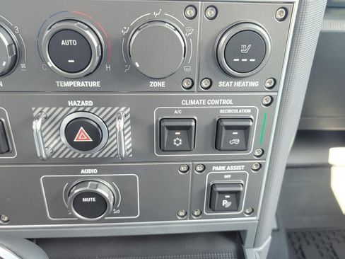 Used 2025 INEOS Grenadier Station Wagon AWD/4WD image 24