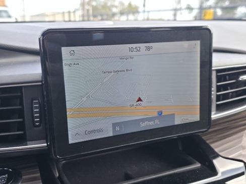 Used 2022 Ford Explorer Limited w/ Equipment Group 301A image 16