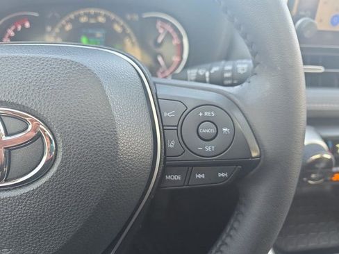 Used 2024 Toyota RAV4 XLE Premium image 18
