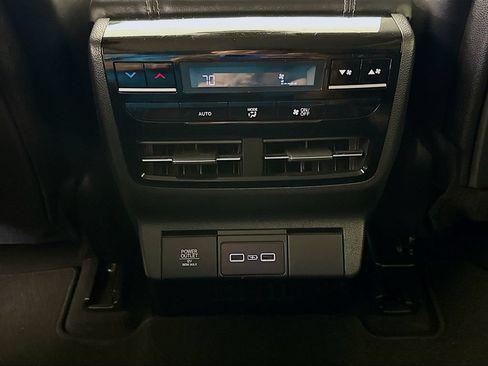Used 2023 Acura MDX SH-AWD w/ Technology Package image 27