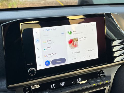 Used 2025 Toyota Camry LE image 21