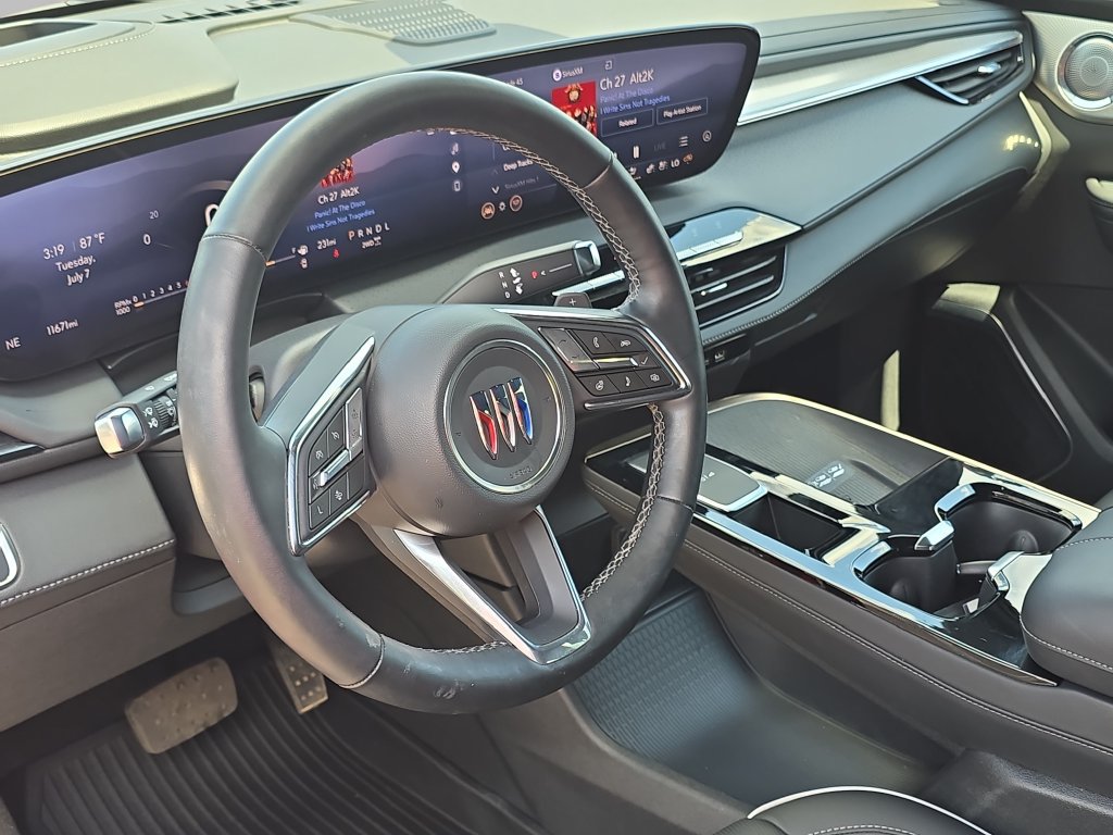 Certified 2025 Buick Enclave Avenir w/ LPO, Floor Liner Package AWD/4WD image 18
