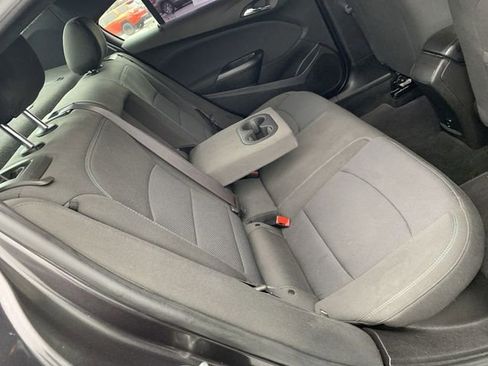 Used 2017 Chevrolet Cruze LT w/ Convenience Package image 12