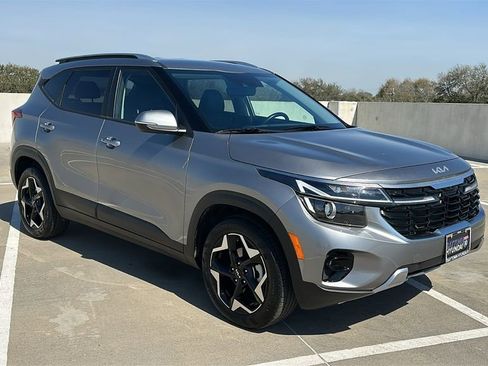 Used 2025 Kia Seltos S image 14