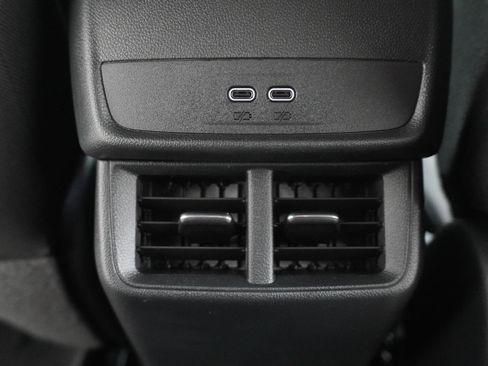 New 2026 Chevrolet Equinox LT FWD image 33
