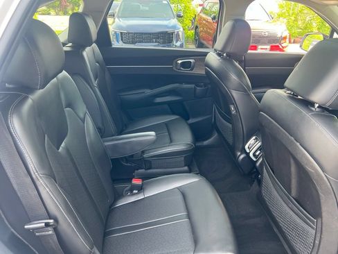 Certified 2023 Kia Sorento X-Line EX AWD/4WD image 15