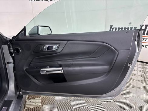 Used 2025 Ford Mustang Premium RWD image 22