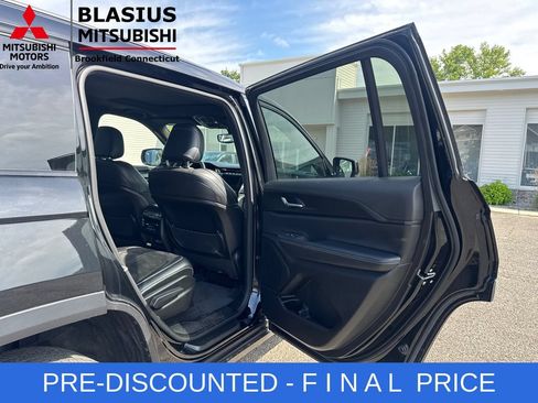 Used 2023 Jeep Grand Cherokee L Laredo AWD/4WD image 22