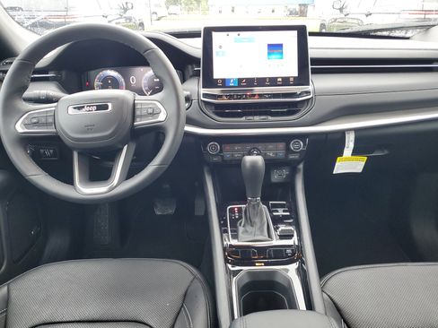 Used 2024 Jeep Compass Limited w/ High Altitude Package image 26