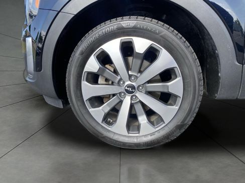 Used 2022 Kia Telluride EX w/ EX Premium Package FWD image 26