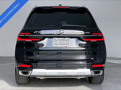 Used 2025 BMW X7 xDrive40i image 7