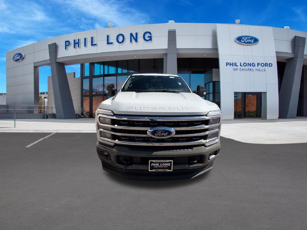 Certified 2025 Ford F250 King Ranch AWD/4WD image 15
