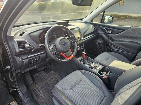Used 2023 Subaru Forester Sport image 9