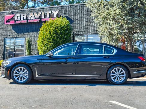 Used 2020 BMW 740i w/ Cold Weather Package image 8