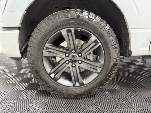 Used 2023 Ford F150 Lariat w/ Max Trailer Tow Package AWD/4WD image 13