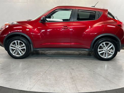 Used 2012 Nissan Juke SL FWD image 2