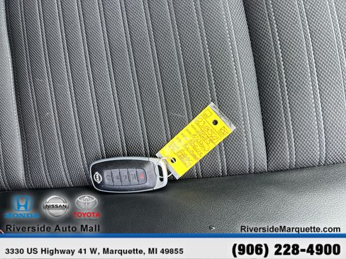 Used 2025 Nissan Rogue SV AWD/4WD image 26