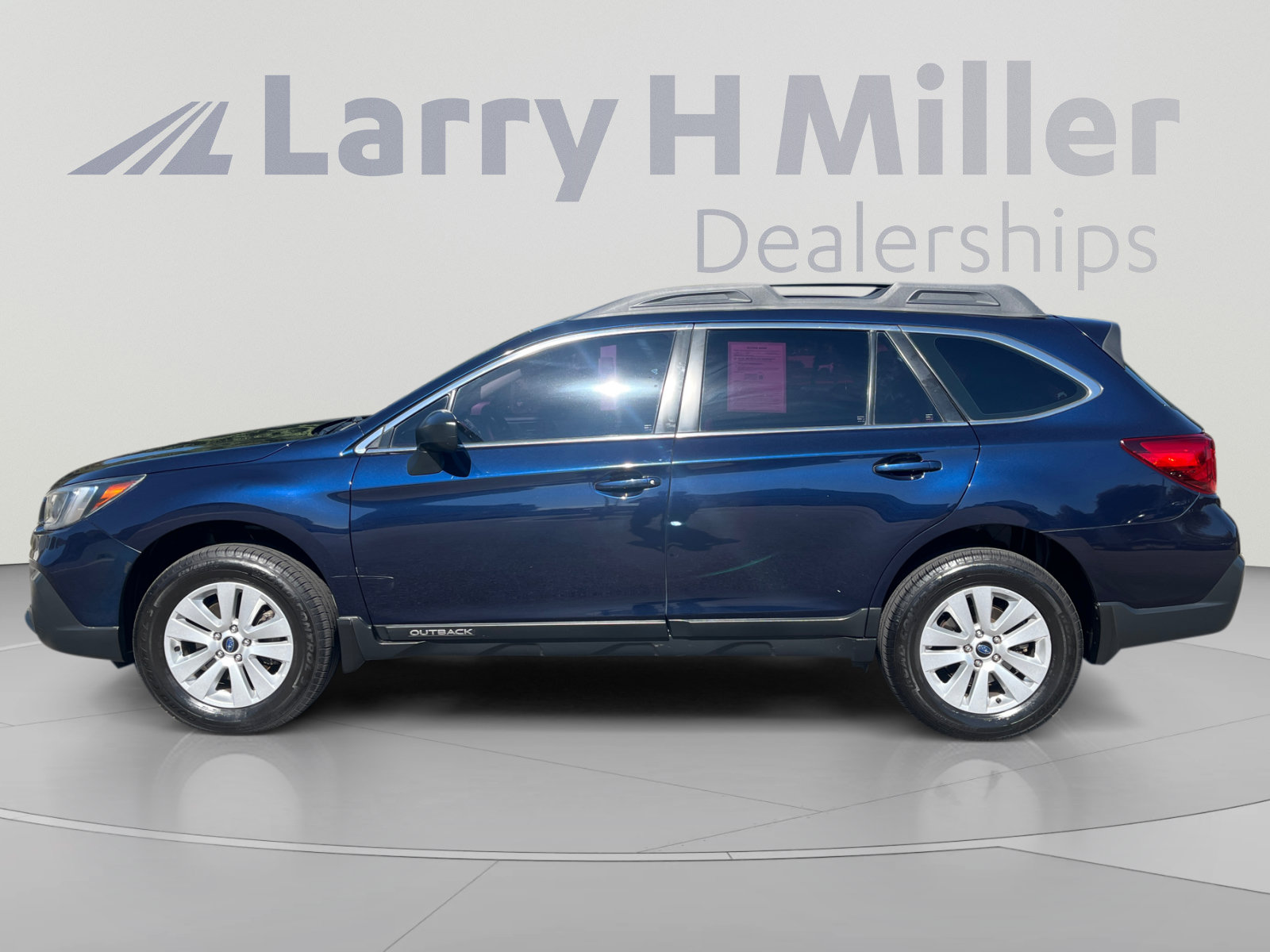 Used 2018 Subaru Outback 2.5i AWD/4WD image 2