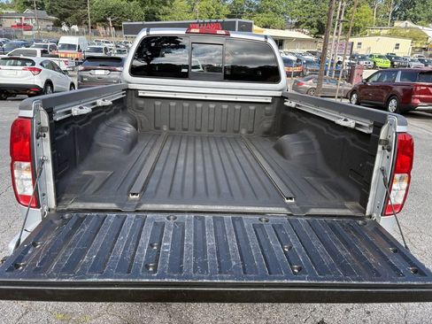 Used 2015 Nissan Frontier PRO-4X AWD/4WD image 5