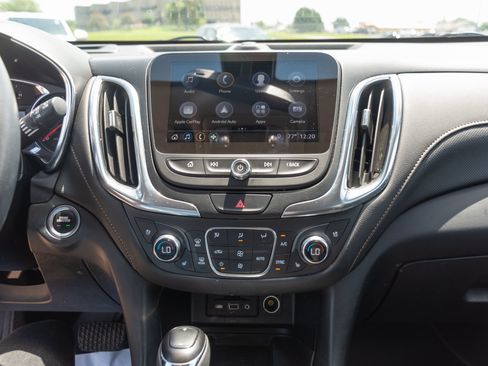 Used 2021 Chevrolet Equinox Premier AWD/4WD image 14