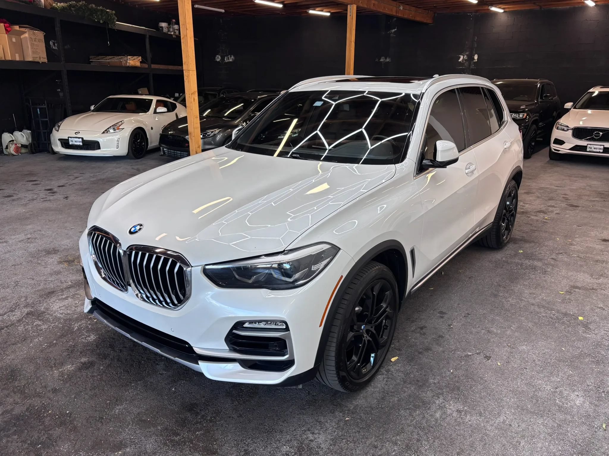 Used 2019 BMW X5 xDrive40i w/ Convenience Package AWD/4WD image 3
