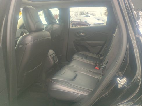 Used 2016 Jeep Cherokee Limited image 15