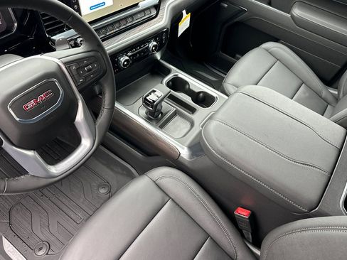 New 2026 GMC Sierra 1500 SLT w/ SLT Premium Package image 8