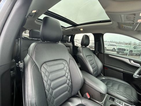 Used 2023 Ford Escape SE w/ PHEV Premium Package image 27