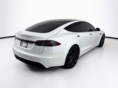 Used 2022 Tesla Model S image 12