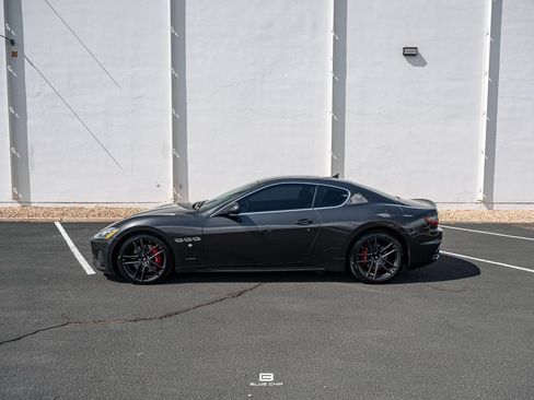 Used 2018 Maserati GranTurismo Sport RWD image 2