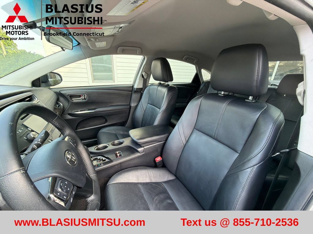 Used 2013 Toyota Avalon XLE FWD image 17