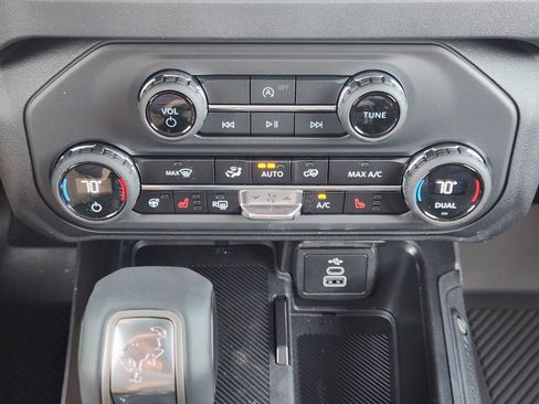 New 2026 Ford Bronco Outer Banks image 19