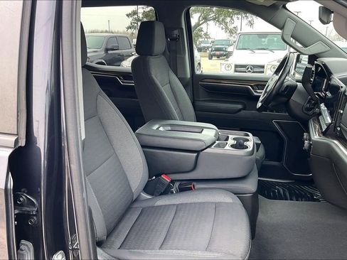 Used 2022 Chevrolet Silverado 1500 LT image 30