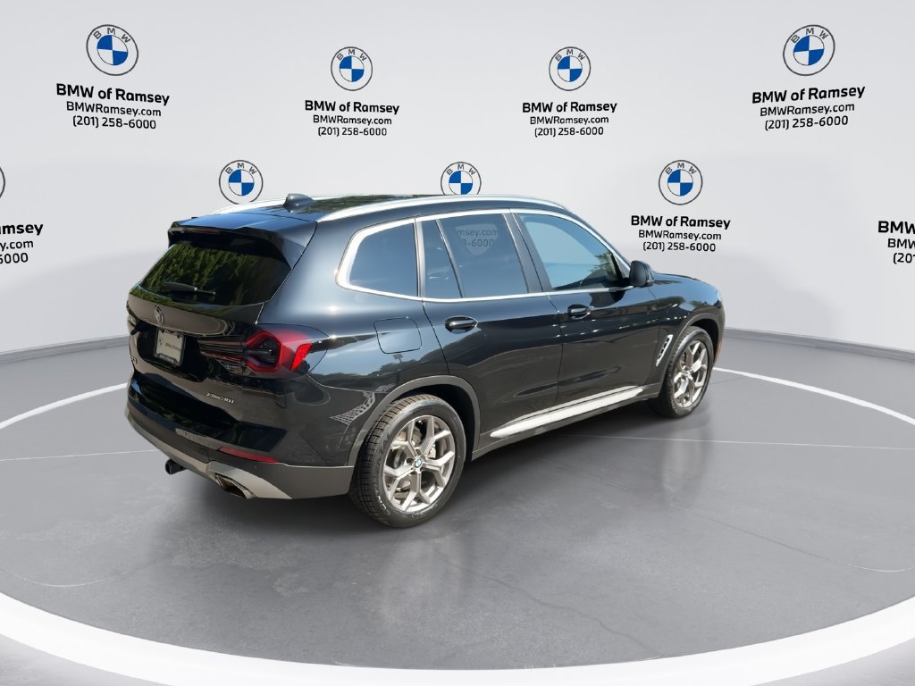 Used 2024 BMW X3 xDrive30i w/ Convenience Package w/ZPA AWD/4WD image 8